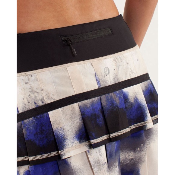 Lululemon Run Pace Setter Skirt 2 Black Blue Milky Way Print Activewear w/Bag‎ - Picture 4 of 13